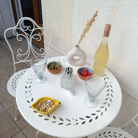שאווילי-לארו Private Room In Cozy Homestay - Line 14, Direct Access To Paris - Airport Orly מראה חיצוני תמונה
