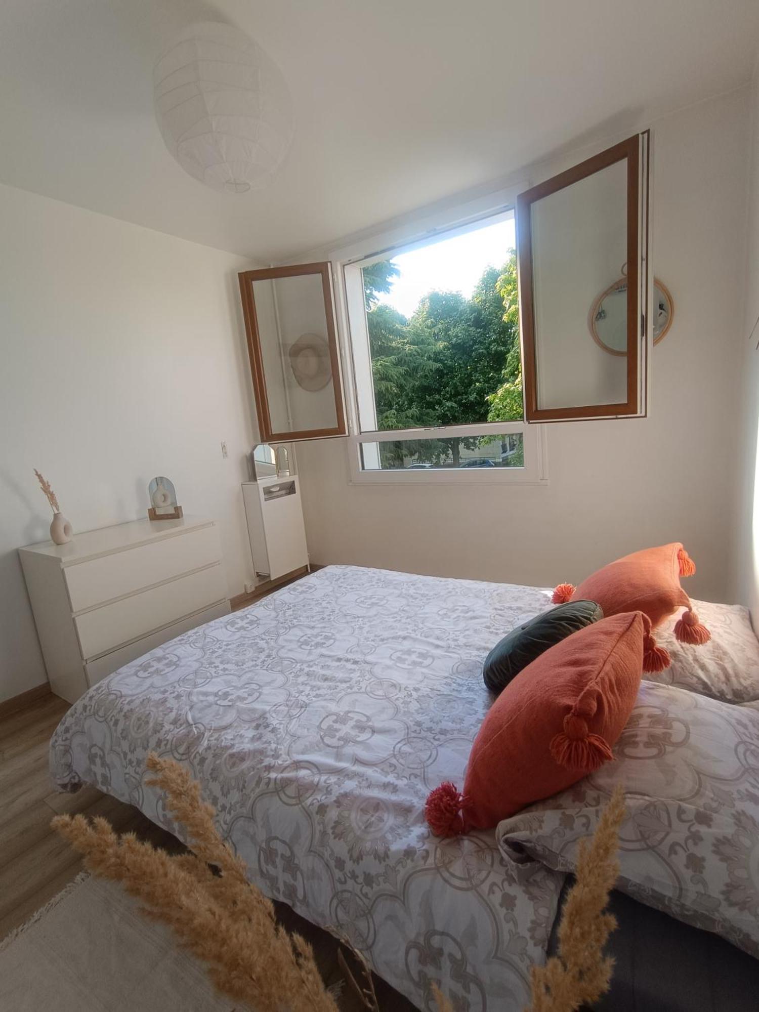 שאווילי-לארו Private Room In Cozy Homestay - Line 14, Direct Access To Paris - Airport Orly מראה חיצוני תמונה