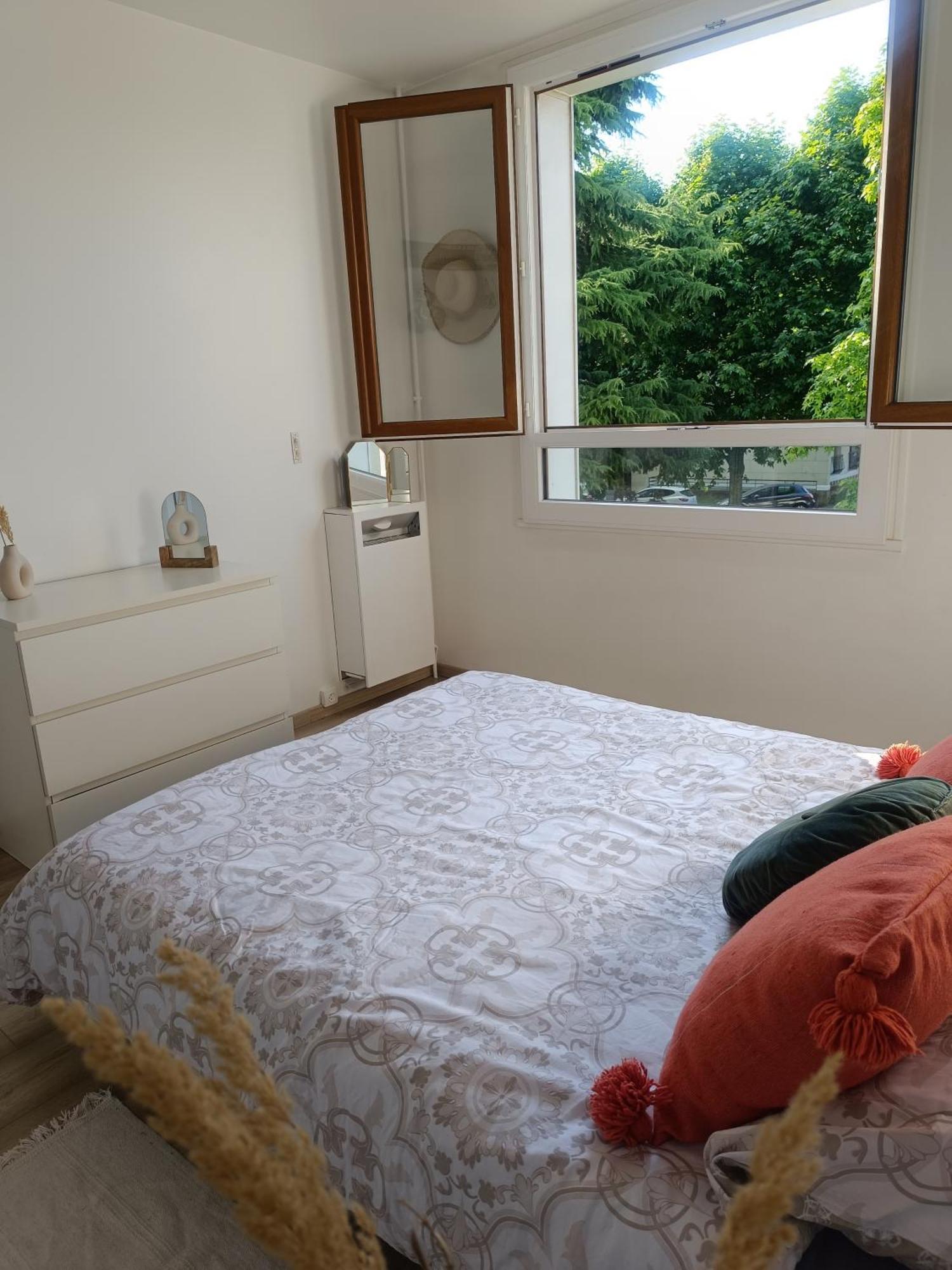 שאווילי-לארו Private Room In Cozy Homestay - Line 14, Direct Access To Paris - Airport Orly מראה חיצוני תמונה